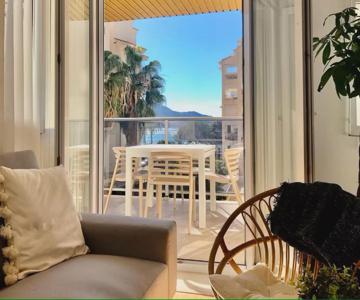 Exclusive Beachside 3 Bedroom Apartment With Pool In Altea