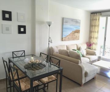Stylish & cosy 3 bed apartment!