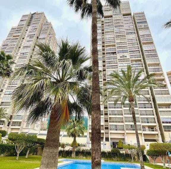 Los Gemelos 20 - Aloturin Benidorm