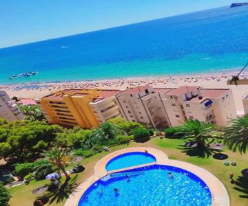 Pintor Sorolla Beach by Agencia Poniente
