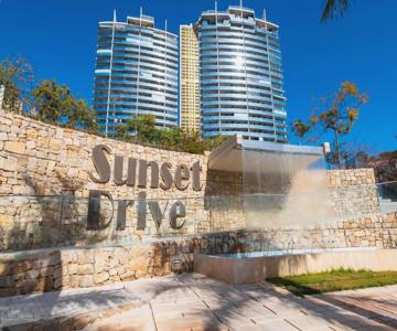 Sunset Drive 9 - 105 Premium