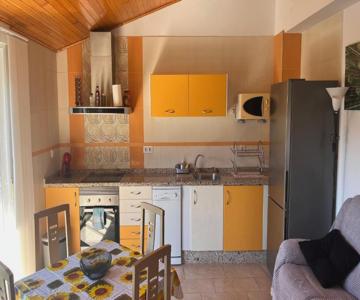CA LIDIA -Apartamentos Turisticos ELCAMPANAR 2