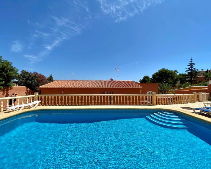 Villa June