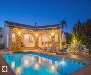 Villa Soleada by Abahana Villas