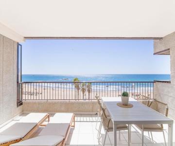 Apartamento En 1ª Línea Calpe-playa
