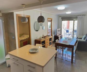 Renovated Apartment Steps Away From The Beach