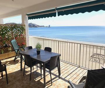 Beachfront And Renovated Apartment