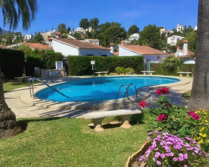 Villa con piscina, 2 terrazas privadas, WIFI, BBQ