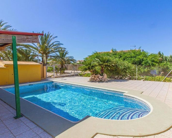 Lovely Home In Denia With Wifi
