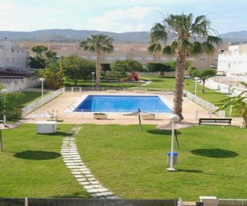 Happy Holiday Home! 2 Pools - Walk To Town & Beach
