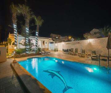 Casa Blanca la Villa Grande - SWIMMING POOL - JACUZZI XXL - BEACH 2,4km - AIRPORT 9 km - CENTER 0,8k