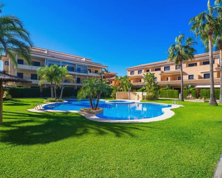 Jardines del Pla by Aguilarent