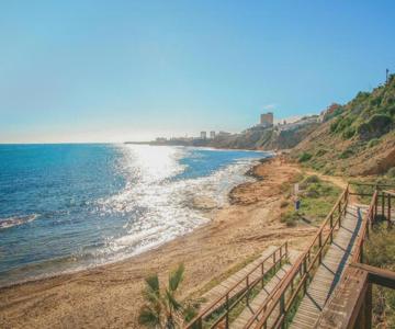 2 Bedroom Amazing Apartment In Miramar
