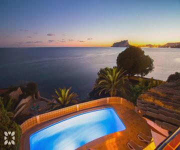 Villa Dauphin by Abahana Villas