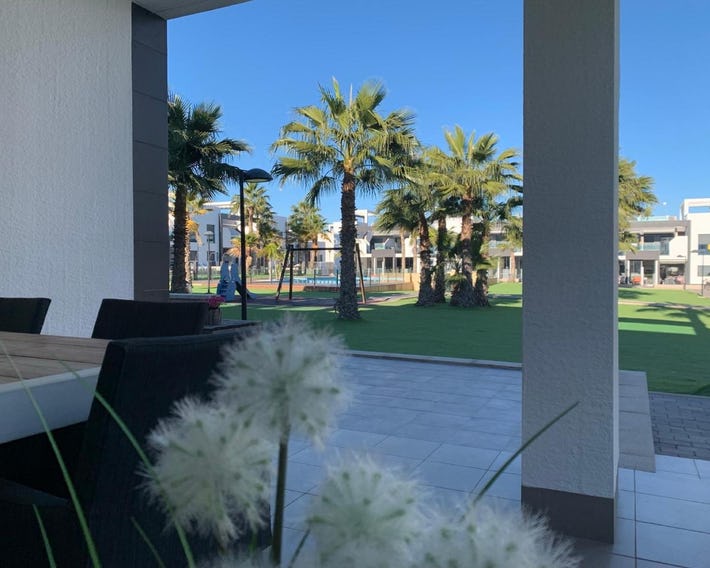 OASIS BEACH LA ZENIA BOULEVARD gelijkvloers