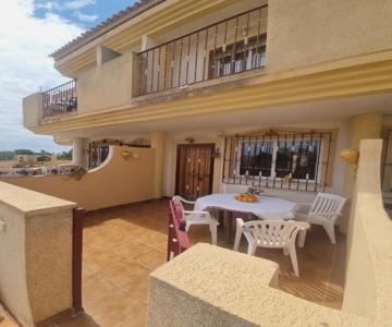 La Zenia 3 Bedroom House, Distant Sea View, Shared Heated Pool in Winter, Sleeps 8