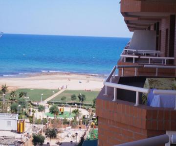 Primera linea con vistas al mar