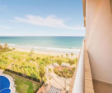 Gorgeous Apartment In Oropesa Del Mar