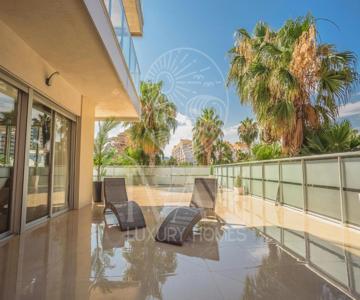 Casa Big Ivan Luxury Homes 1aPlta Norte 1aLínea