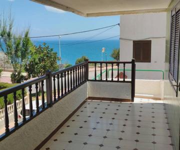 Mandarina Apartamento primera línea