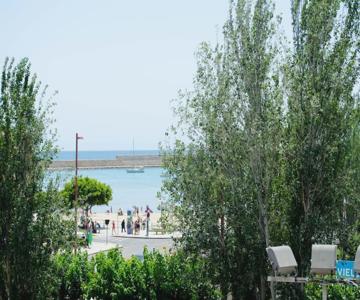 Primera línea en Playa Sur. Plaza Constitución