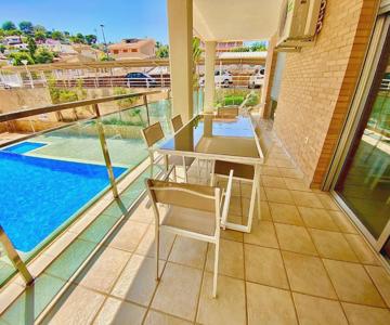 Modern Apartment With Pool Close To The Beach.