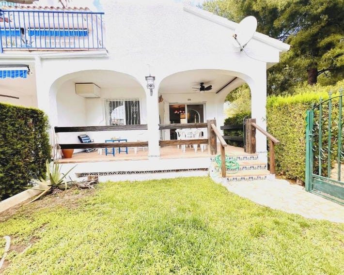 Esmeralda, apartamento con jardín privado.