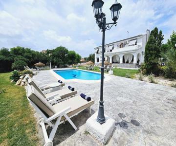 White Paradise Villa - Sol y Luz - by SunCastle apartamentos