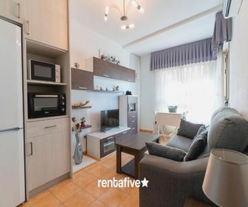 rentafive - Centro - A/C - Balcón