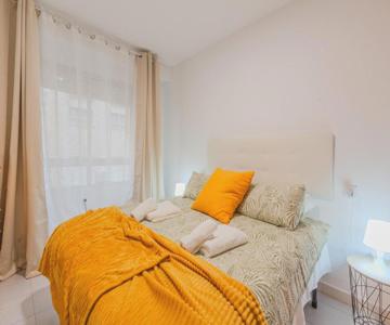 Menabrea Holiday House near the beach and airport
