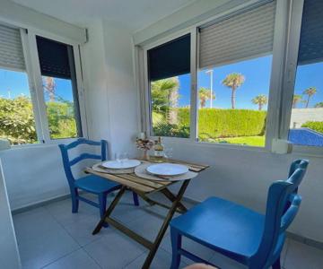 Cosy Studio Apartment By The Sea