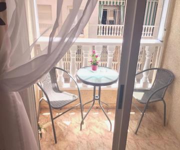 Bright And Sunny Apartment
