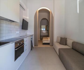 Valencia Malvarrosa point white
