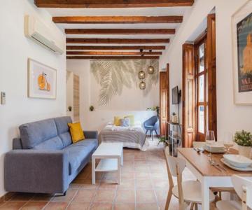 Sunny Modern Flat by Mercado Central