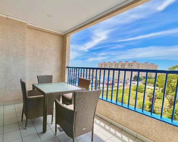 Blue Beach Apartment+Oceanview+Private Parking