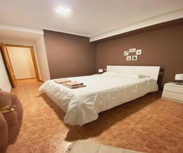 Rooms In Spacious Beach Flat In Valencia