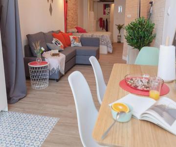 NB - Cozy loft steps from City of Arts & Sciences