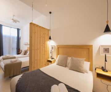 FLORIT FLATS - The Pitiusas Rooms