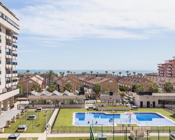 Valencia Doble A Deluxe