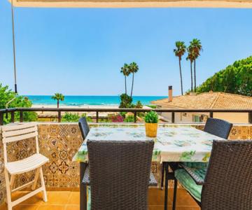 Isola Beachside Apartment