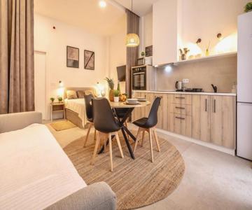 CUDOVII NOVII LOFT PORUC Z MiSTOM NAUK
