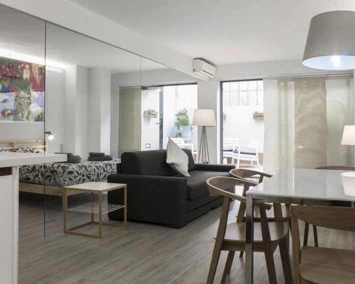 Plaza Ayuntamiento Grand Apartments
