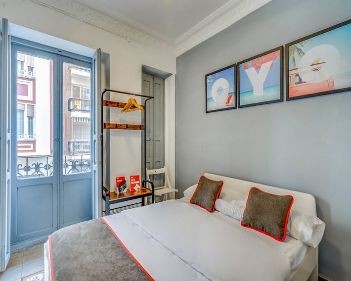 OYO Ruzafa Guesthouse