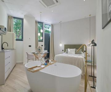Romantic Apartment N1 Oceanografico Virkin Suites