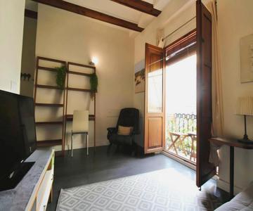Apartamento reformado cerca de la Plaza Redonda