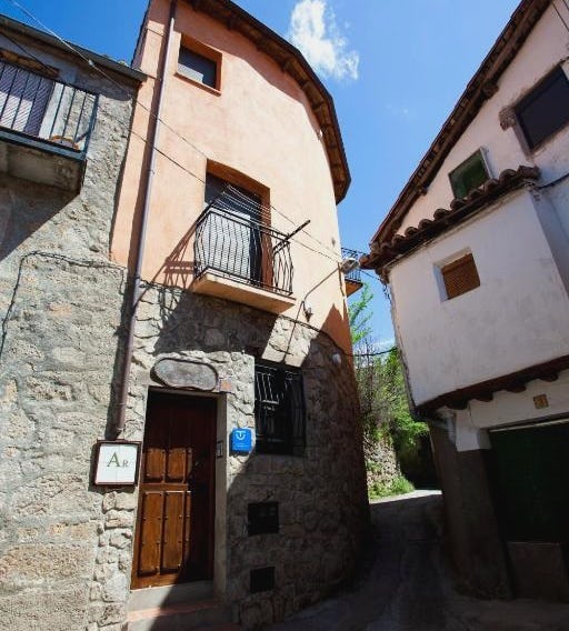 Apartamentos Rurales "La Fuentecilla"