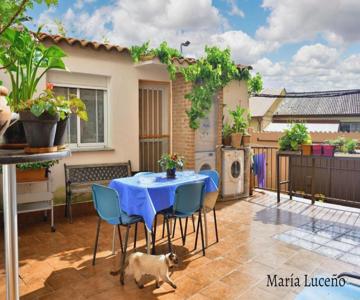Comfortable Apartment In Cáceres - 55 M² - Welcoming Terrace