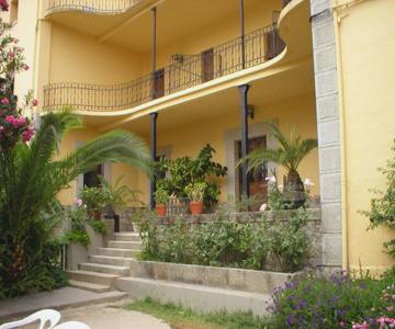 Hosteria Las Palmeras Casa Colonial