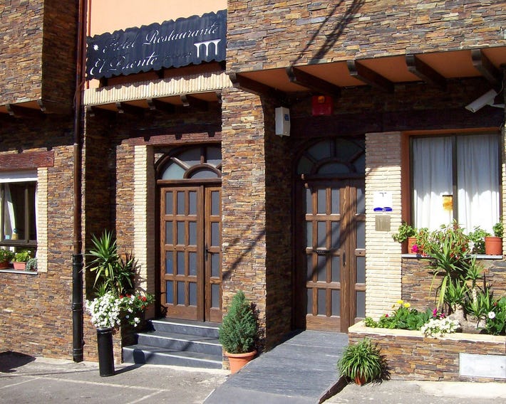 Hotel El Puente