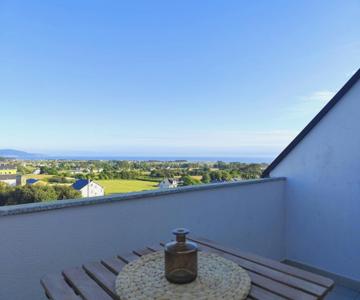 Ático con terraza y vistas - AYE Catedrales